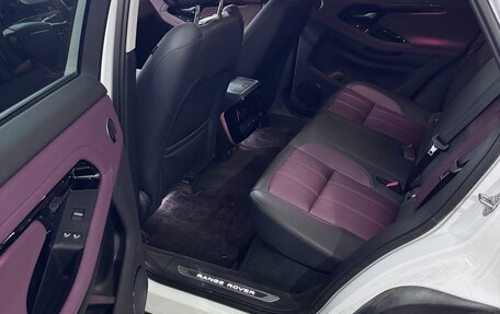 Land Rover Range Rover Evoque II, 2024 год, 5 900 000 рублей, 10 фотография