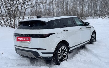 Land Rover Range Rover Evoque II, 2024 год, 5 900 000 рублей, 3 фотография