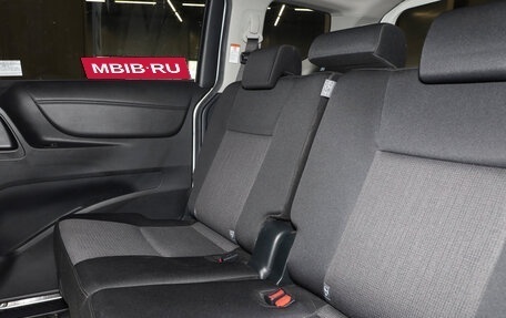 Toyota Sienta II, 2020 год, 1 899 000 рублей, 18 фотография