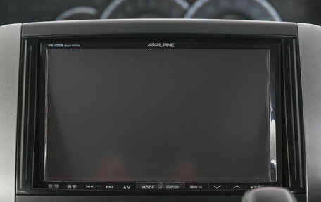 Toyota Voxy II, 2013 год, 2 079 000 рублей, 19 фотография