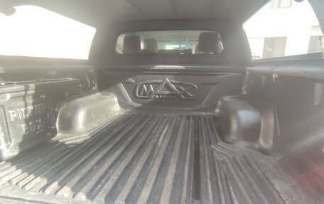 Toyota Hilux VIII, 2020 год, 3 950 000 рублей, 10 фотография