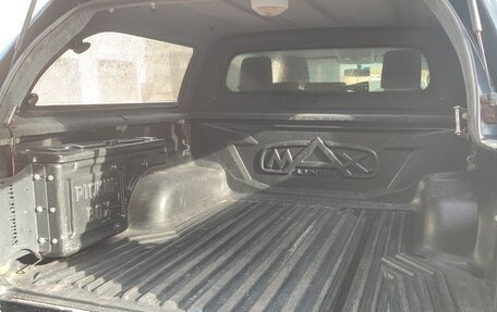 Toyota Hilux VIII, 2020 год, 3 950 000 рублей, 9 фотография