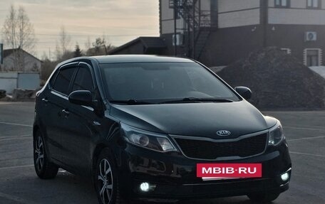 KIA Rio III рестайлинг, 2016 год, 850 000 рублей, 3 фотография