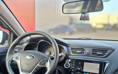 KIA Rio III рестайлинг, 2016 год, 850 000 рублей, 10 фотография