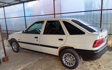 Ford Escort V, 1998 год, 120 000 рублей, 2 фотография