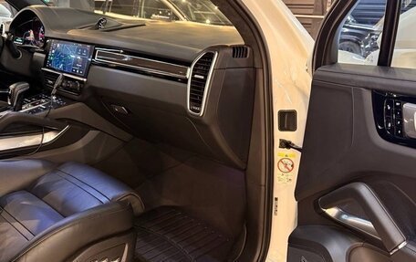 Porsche Cayenne III, 2018 год, 8 449 000 рублей, 15 фотография