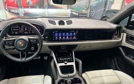 Porsche Cayenne III, 2025 год, 25 790 000 рублей, 11 фотография