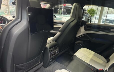 Porsche Cayenne III, 2025 год, 25 790 000 рублей, 16 фотография