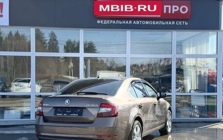 Skoda Octavia, 2018 год, 2 100 000 рублей, 4 фотография