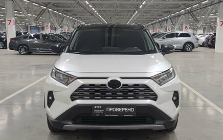 Toyota RAV4, 2021 год, 3 590 000 рублей, 2 фотография