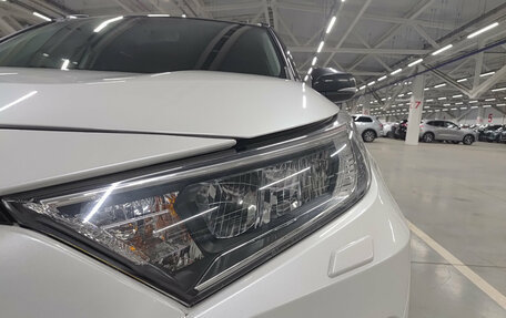 Toyota RAV4, 2021 год, 3 590 000 рублей, 16 фотография