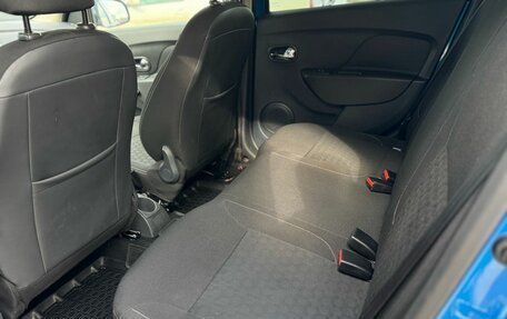 Renault Logan II, 2016 год, 920 000 рублей, 16 фотография