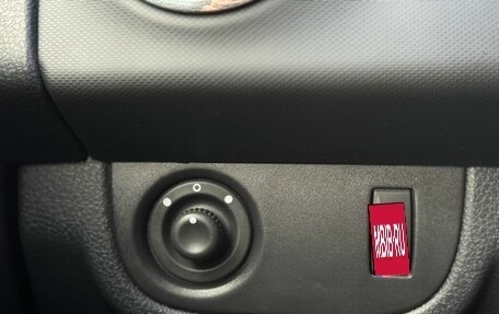 Renault Logan II, 2016 год, 920 000 рублей, 23 фотография