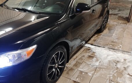 Toyota Camry, 2010 год, 1 100 000 рублей, 2 фотография