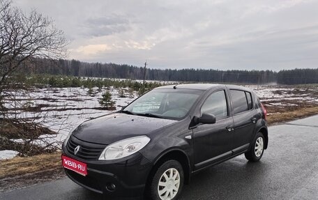 Renault Sandero I, 2010 год, 600 000 рублей, 1 фотография