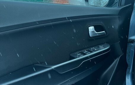 KIA Rio III рестайлинг, 2013 год, 920 000 рублей, 4 фотография