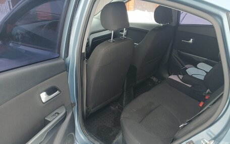 KIA Rio III рестайлинг, 2013 год, 920 000 рублей, 29 фотография