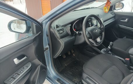 KIA Rio III рестайлинг, 2013 год, 920 000 рублей, 31 фотография