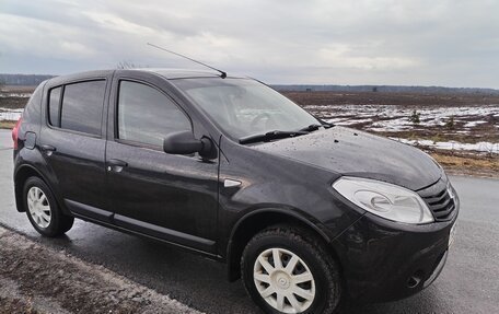 Renault Sandero I, 2010 год, 600 000 рублей, 3 фотография