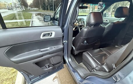 Ford Explorer VI, 2013 год, 1 650 000 рублей, 10 фотография