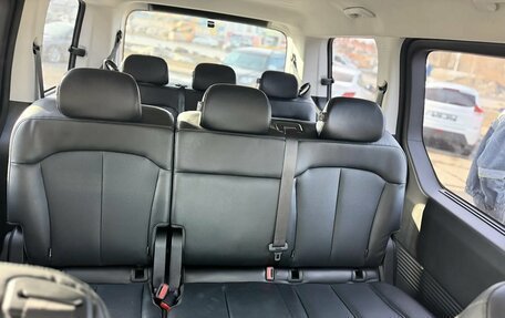 Hyundai Staria, 2021 год, 4 600 000 рублей, 7 фотография