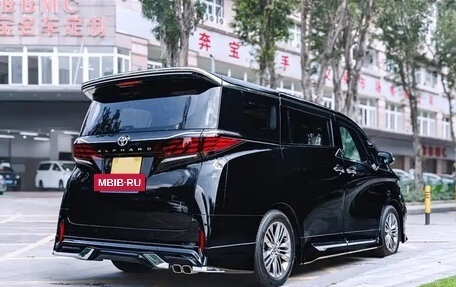 Toyota Alphard, 2025 год, 12 100 007 рублей, 4 фотография