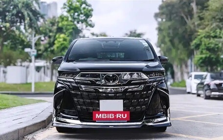 Toyota Alphard, 2025 год, 12 100 007 рублей, 2 фотография