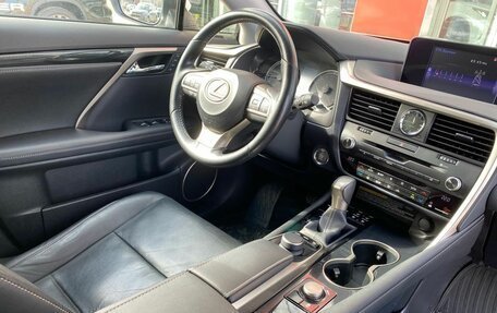 Lexus RX IV рестайлинг, 2016 год, 4 350 000 рублей, 12 фотография