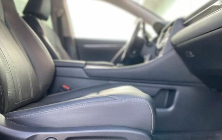 Lexus RX IV рестайлинг, 2016 год, 4 350 000 рублей, 14 фотография