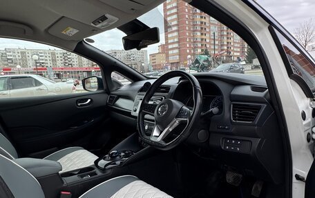 Nissan Leaf II, 2017 год, 1 490 000 рублей, 11 фотография