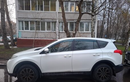 Toyota RAV4, 2014 год, 2 200 000 рублей, 6 фотография