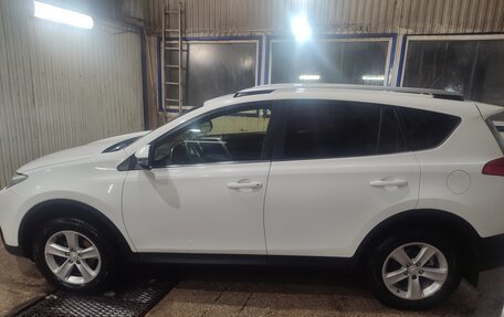Toyota RAV4, 2014 год, 1 850 000 рублей, 3 фотография