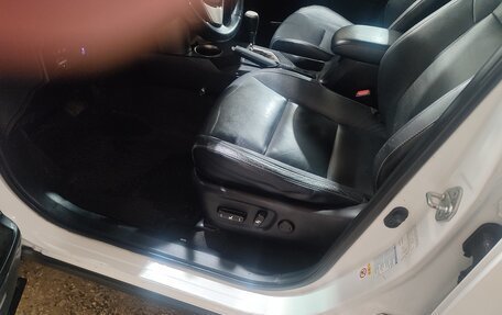 Toyota RAV4, 2014 год, 1 850 000 рублей, 11 фотография