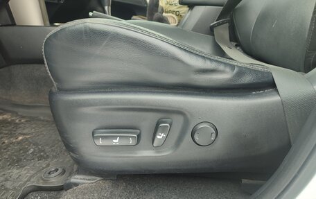 Toyota RAV4, 2014 год, 1 850 000 рублей, 17 фотография