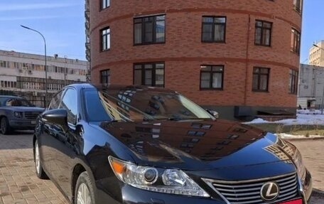 Lexus ES VII, 2013 год, 2 500 000 рублей, 2 фотография