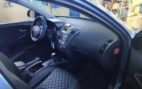 KIA cee'd I рестайлинг, 2009 год, 650 000 рублей, 10 фотография