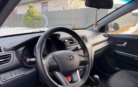 KIA Rio III рестайлинг, 2012 год, 850 000 рублей, 3 фотография
