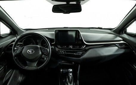 Toyota C-HR I рестайлинг, 2019 год, 1 999 585 рублей, 13 фотография