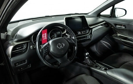 Toyota C-HR I рестайлинг, 2019 год, 1 999 585 рублей, 11 фотография