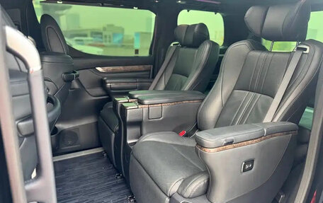 Toyota Alphard III, 2023 год, 11 900 007 рублей, 7 фотография