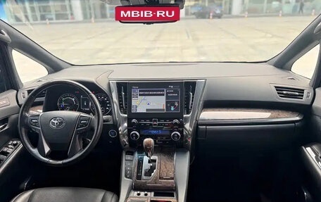 Toyota Alphard III, 2023 год, 11 900 007 рублей, 9 фотография