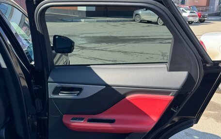 Jaguar F-Pace, 2020 год, 3 690 000 рублей, 15 фотография