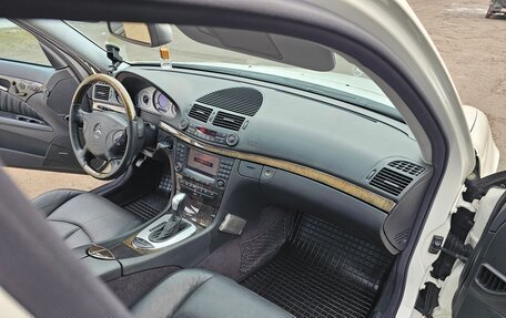 Mercedes-Benz E-Класс, 2003 год, 1 980 000 рублей, 19 фотография