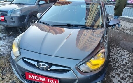 Hyundai Solaris II рестайлинг, 2012 год, 1 100 000 рублей, 1 фотография