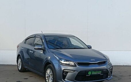 KIA Rio IV, 2018 год, 955 000 рублей, 3 фотография