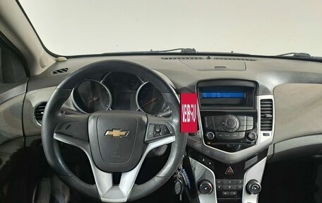 Chevrolet Cruze II, 2010 год, 499 000 рублей, 13 фотография