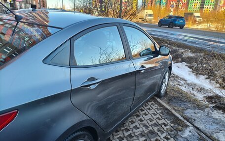 Hyundai Solaris II рестайлинг, 2012 год, 1 100 000 рублей, 4 фотография