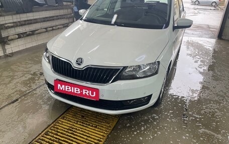 Skoda Rapid I, 2019 год, 1 400 000 рублей, 4 фотография
