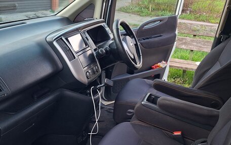 Nissan Serena III, 2009 год, 1 320 000 рублей, 12 фотография