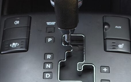 KIA Mohave I, 2011 год, 1 350 000 рублей, 28 фотография